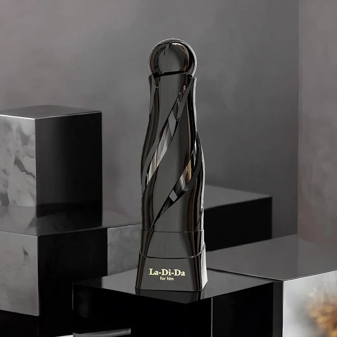 https://cdn.shopify.com/s/files/1/0798/6898/5693/files/La-Di-Da-Perfume-100ml-EDP-Arabiyat-Prestige-175658967.jpg?v=1756220861