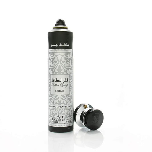 https://cdn.shopify.com/s/files/1/0798/6898/5693/files/fakhar-lattafa-silver-air-freshener-300ml-lattafa-emirates-oud-2.jpg?v=1713056472