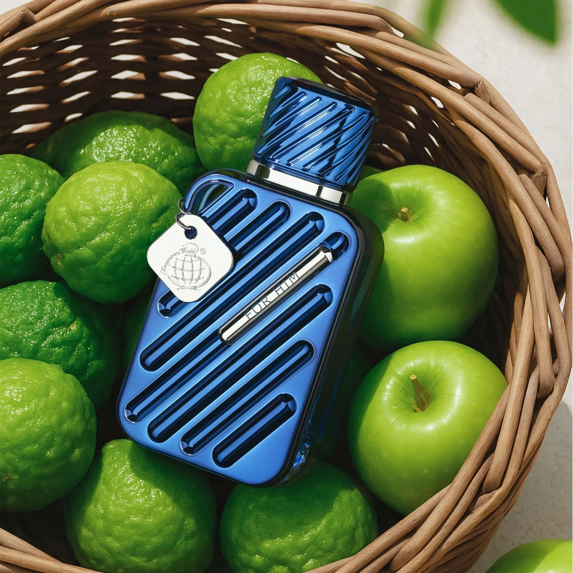 https://cdn.shopify.com/s/files/1/0798/6898/5693/files/Inzio-For-Him-Perfume-100ml-EDP-Fragrance-World-175456147.jpg?v=1756405106