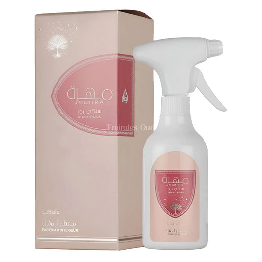 https://cdn.shopify.com/s/files/1/0798/6898/5693/files/Mohra-Silky-Rose-Room-Spray-450ml-Lattafa-134682516.jpg?v=1719180300