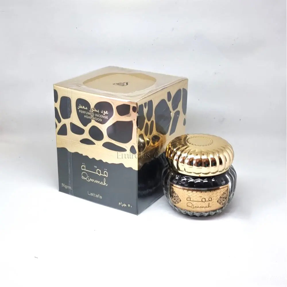 https://cdn.shopify.com/s/files/1/0798/6898/5693/files/qimmah-bakhoor-incense-50g-lattafa-emirates-oud.jpg?v=1713057978